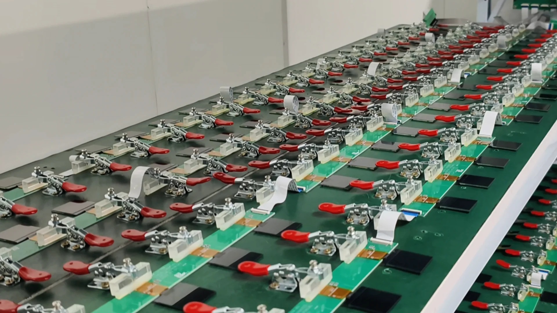 Panduan Desain Suhu Lingkungan TFT: Saran Profesional dari CNC Electronics