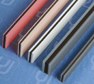 Tautan Presisi: Menguraikan Teknologi Konektor Karet Konduktif dalam Modul Tampilan LCM